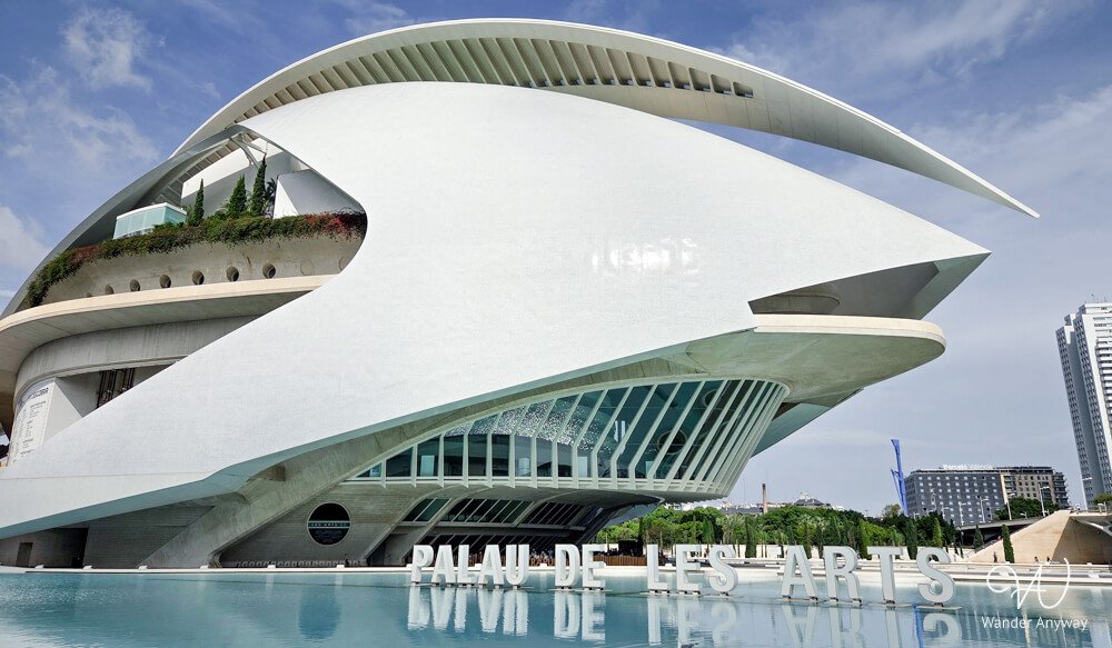 Palau de les Arts Reina Sofía in Valencia with futuristic white architecture.