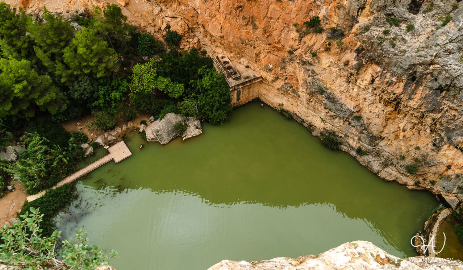 Charco Azul natural pool near Chulilla, Valencia